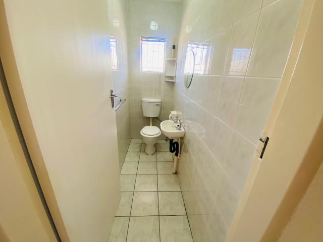 House for sale in Johannesburg, Mondeor