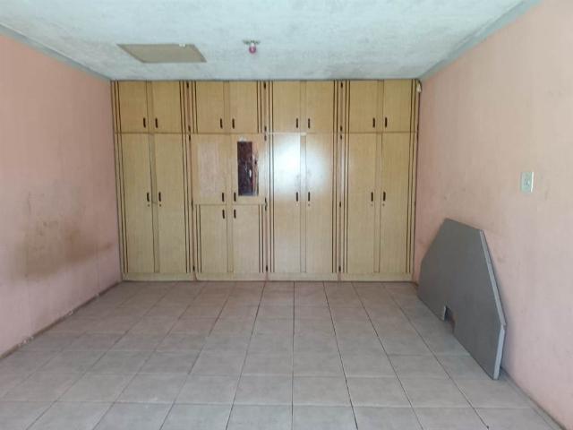 House for sale in Chatsworth, Kwazulu-natal