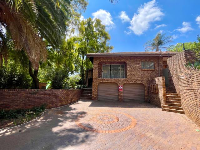House for sale in Waterkloof, Gauteng