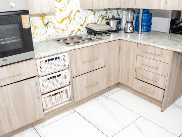 House for sale in Motherwell, Eastern Cape