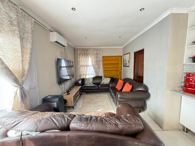 House for sale in Motherwell, Eastern Cape