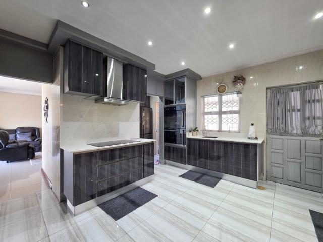 House for sale in Mt Edgecombe, Kwazulu-natal