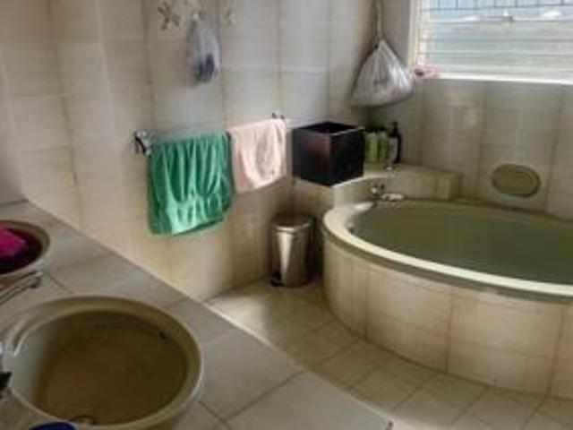 House for sale in Oakdene, Vosloorus