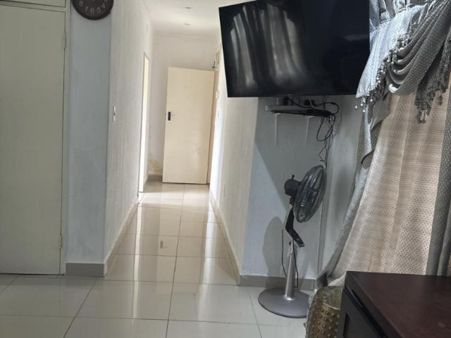 House for sale in Oakdene, Vosloorus