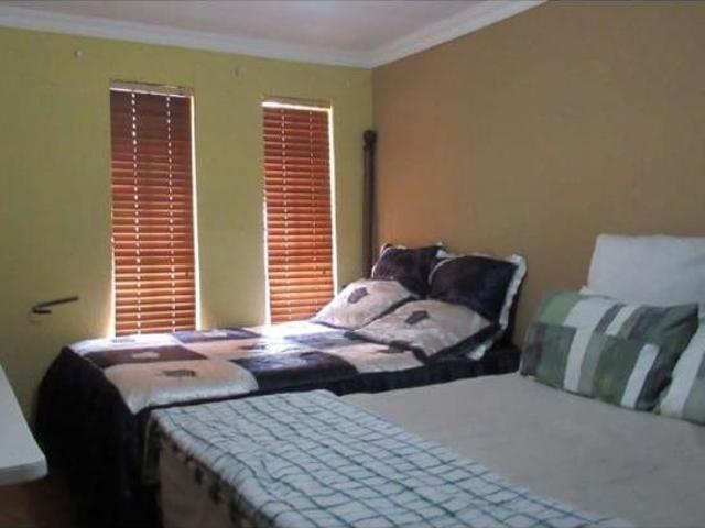 House for sale in Oakdene, Vosloorus