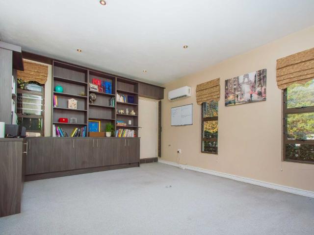 House for sale in Nooitgedacht, Gauteng