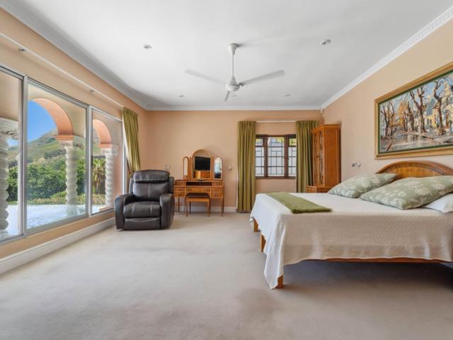 House for sale in Cape Town, Western Cape