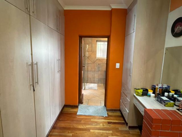 House for sale in Paulshof, Alexandra