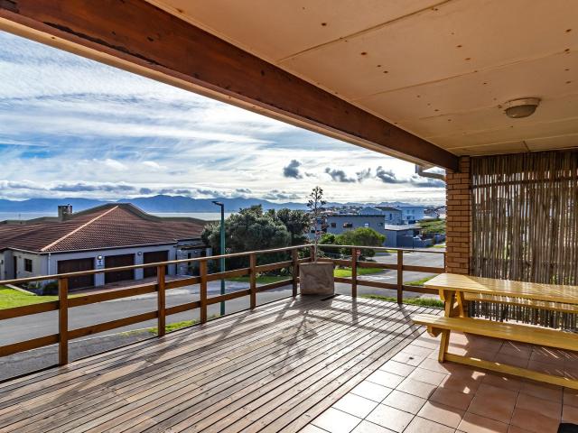 House for sale in Baardskeerdersbos, Western Cape