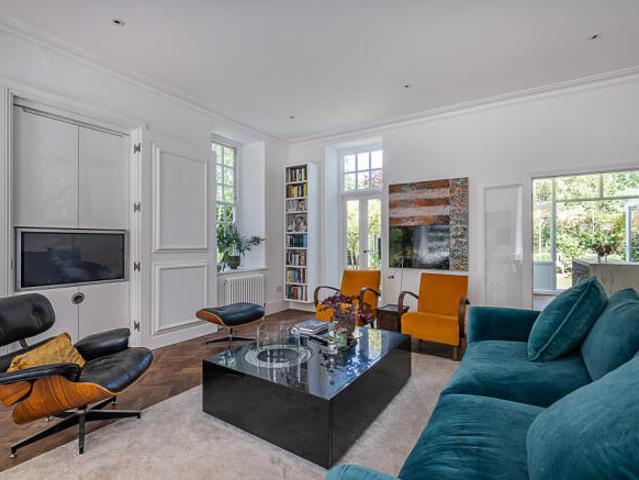 House for sale in Roehampton, Greater London