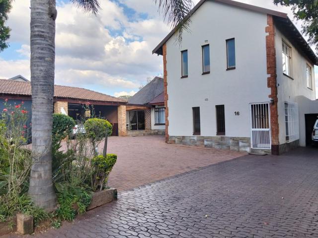 House for sale in Roodepoort