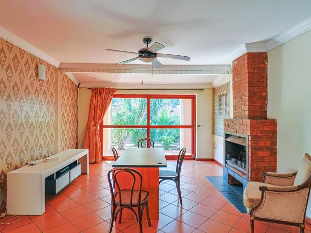 House for sale in Hartbeespoort Dam Nature Reserve, North West