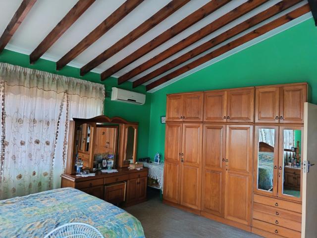 House for sale in Chatsworth, Kwazulu-natal