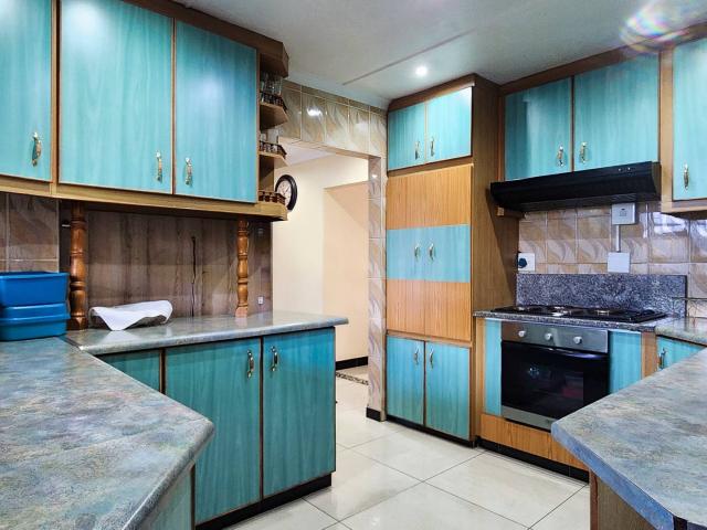 House for sale in Chatsworth, Kwazulu-natal