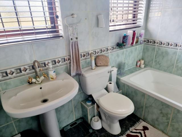 House for sale in Ugu District Municipality, Kwazulu-natal