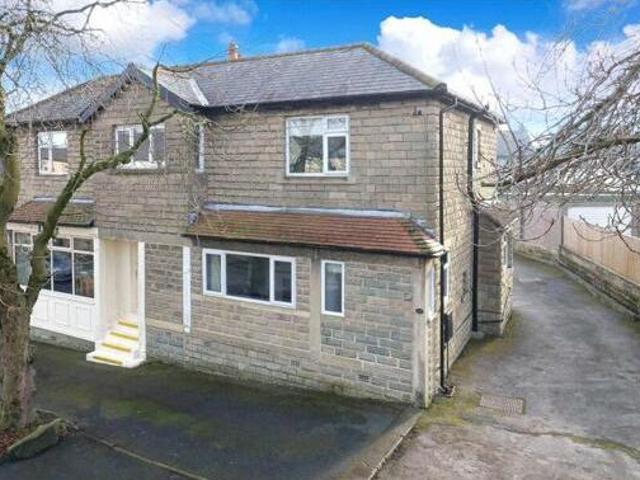 House for sale in Baildon, West Yorkshire