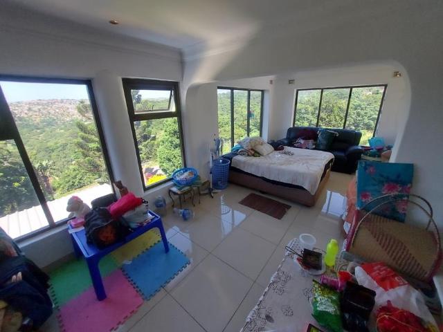 House for sale in Chatsworth, Kwazulu-natal