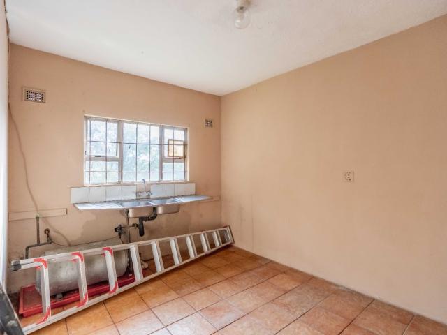 House for sale in Chatsworth, Kwazulu-natal