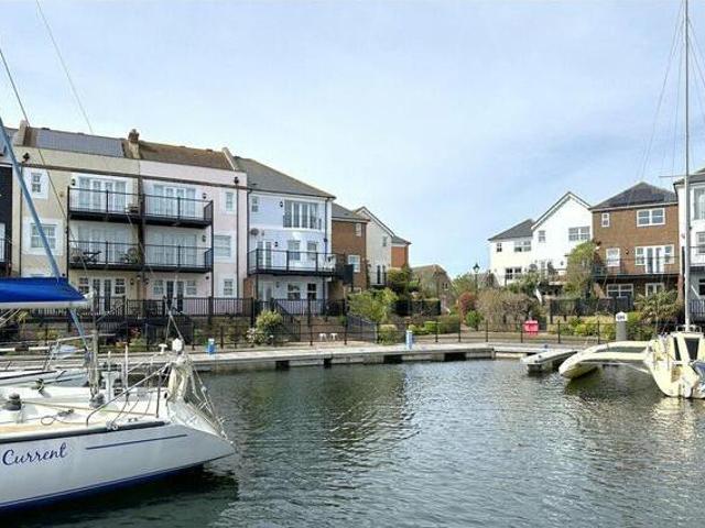 House for sale in Sovereign Harbour, Eastbourne