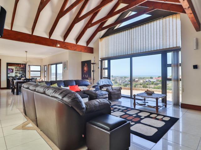 House for sale in Groot Brak Rivier, Western Cape
