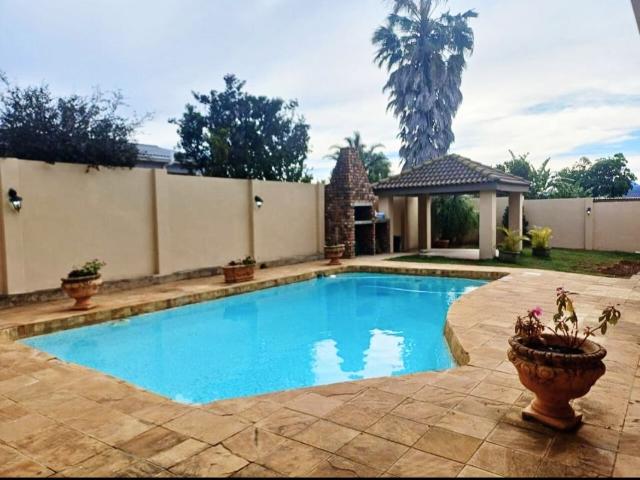 House for sale in Uitenhage, Eastern Cape
