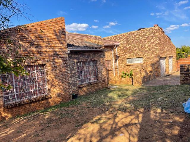 House for sale in Vosloorus, Gauteng