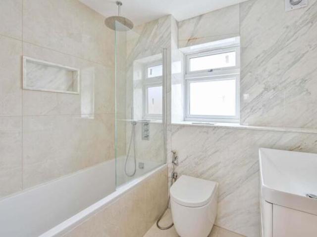 House for sale in Twickenham, Greater London