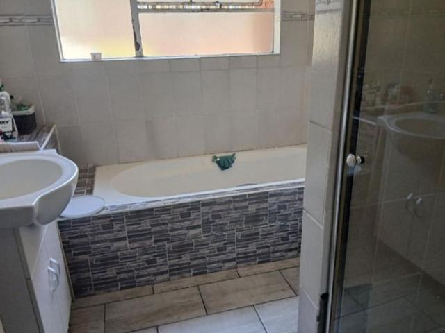 House for sale in Ekurhuleni, Gauteng