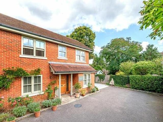 House for sale in Thames Ditton, Elmbridge
