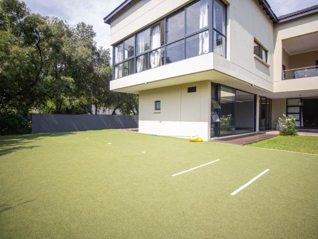 House for sale in Hartbeespoort Dam Nature Reserve, North West