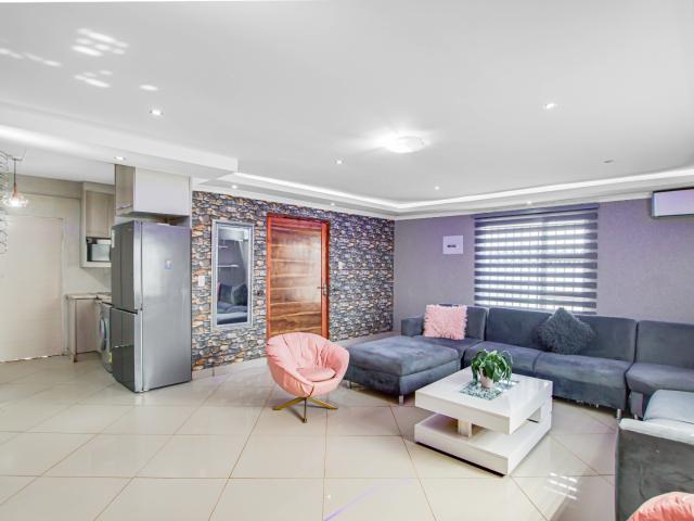 House for sale in Akasia, Gauteng