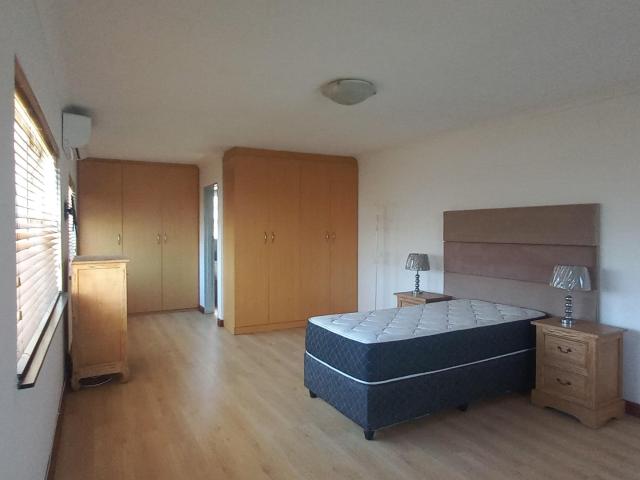 House for sale in Goodwood, Western Cape