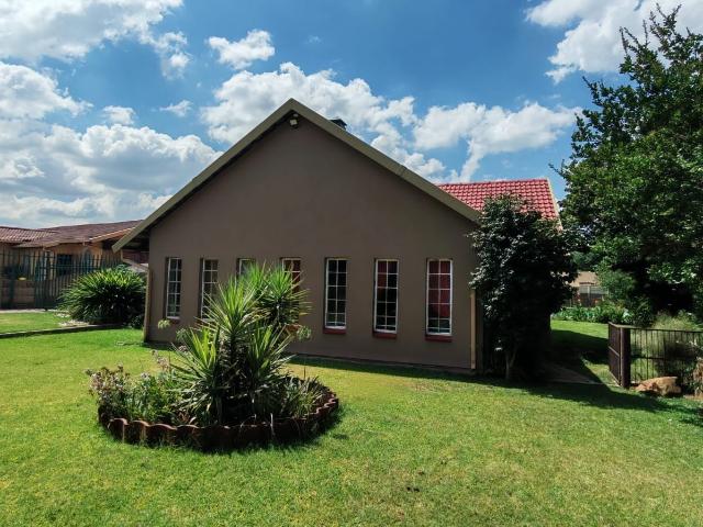House for sale in Oranjeville, Free State