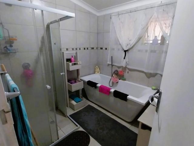 House for sale in Waterkloof, Gauteng