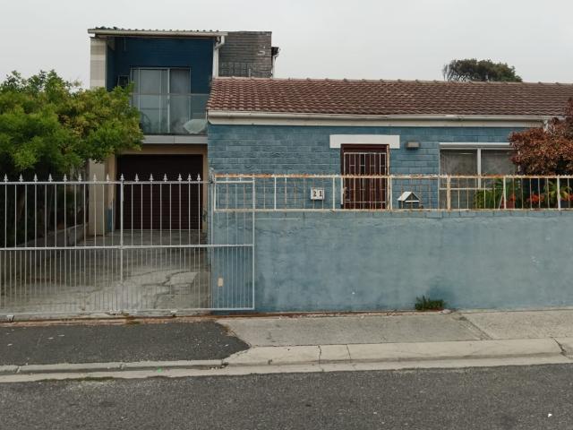 House for sale in Mitchells Plain, Western Cape
