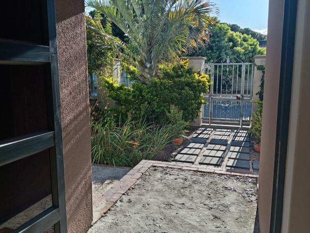 House for sale in Cape Town, Western Cape