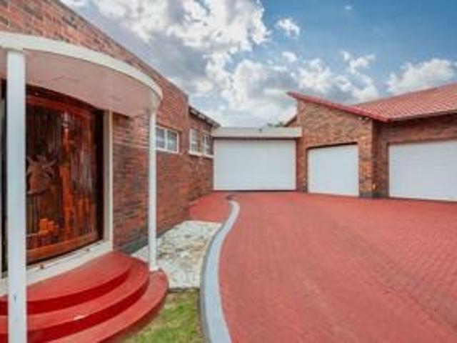 House for sale in Vosloorus, Gauteng