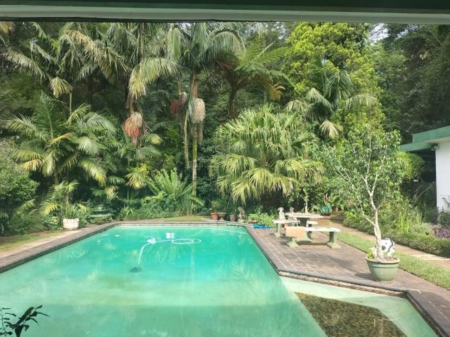House for sale in Hilton