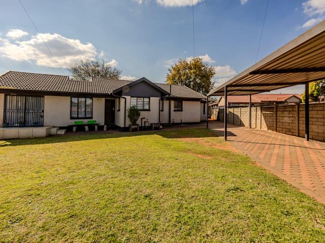 House for sale in Nooitgedacht, Gauteng