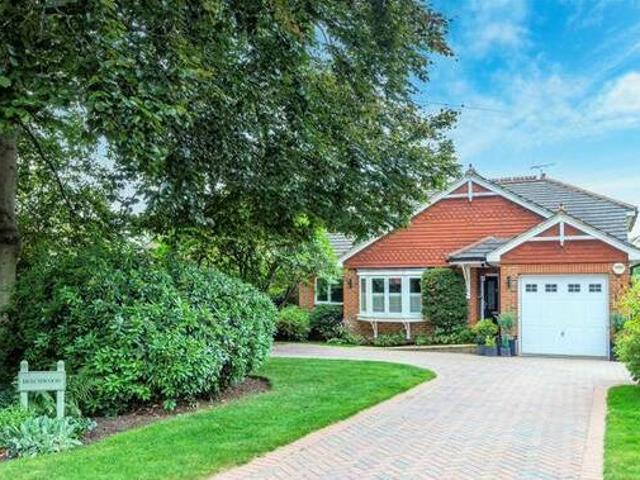 House for rent in Surrey