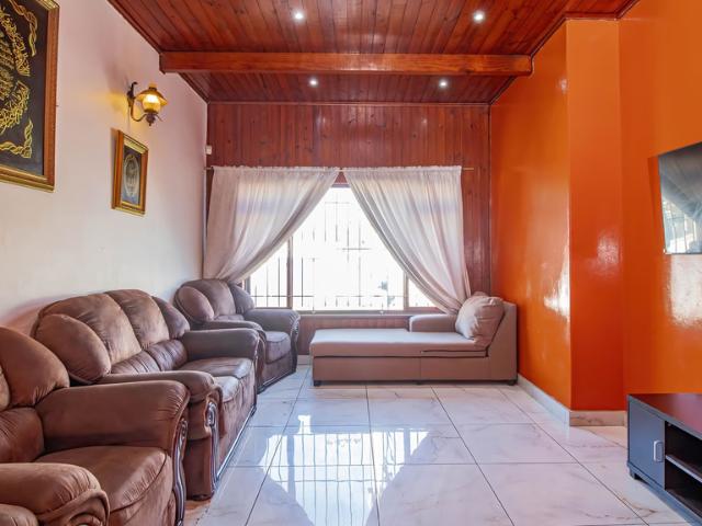 House for sale in Wynberg, Cape Town
