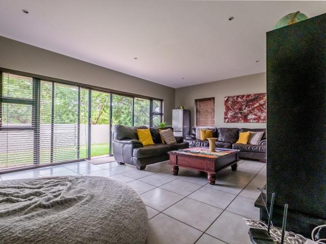House for sale in Hartbeespoort Dam Nature Reserve, North West