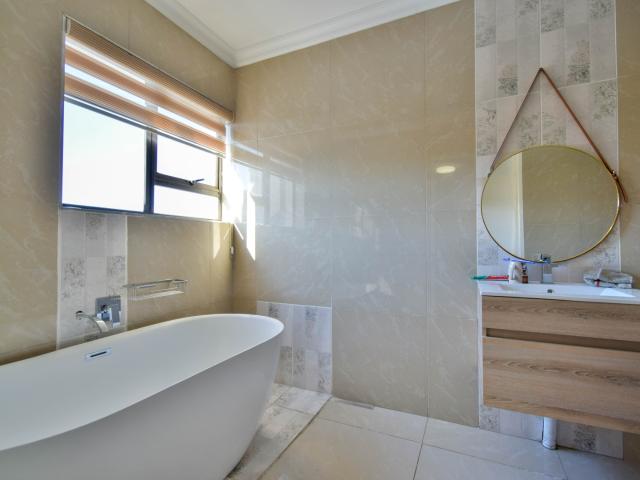 House for sale in Waterkloof, Gauteng
