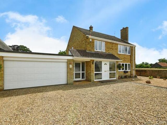 House for sale in Gayton, Gayton