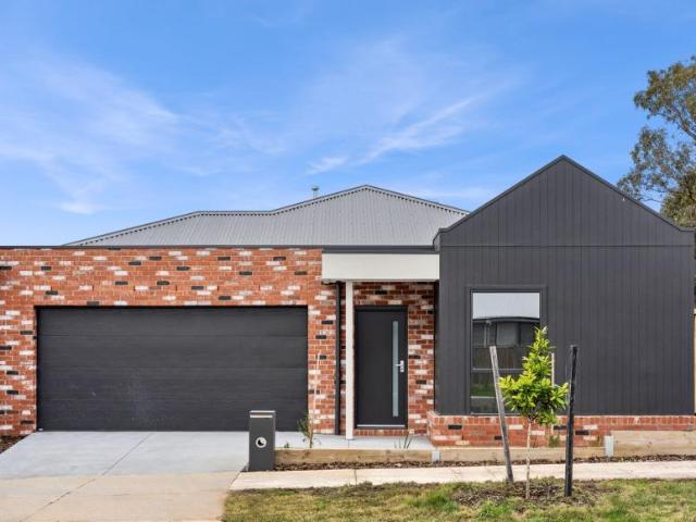 House for rent in Gisborne, Victoria