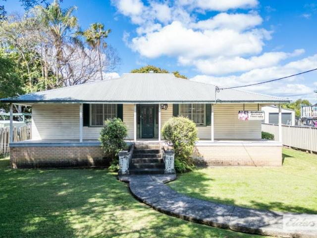 House for sale in Grafton