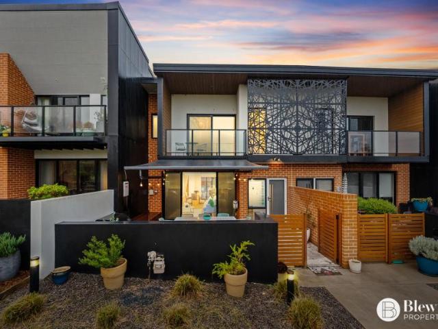 House for sale in Greenway, Australian Capital Territory