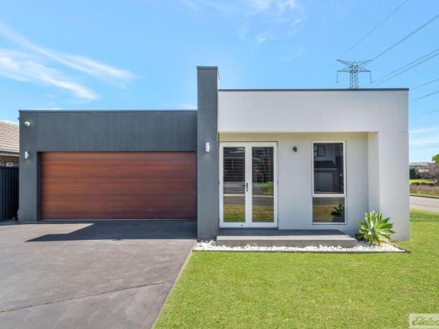 House for rent in Gregory Hills, Sydney