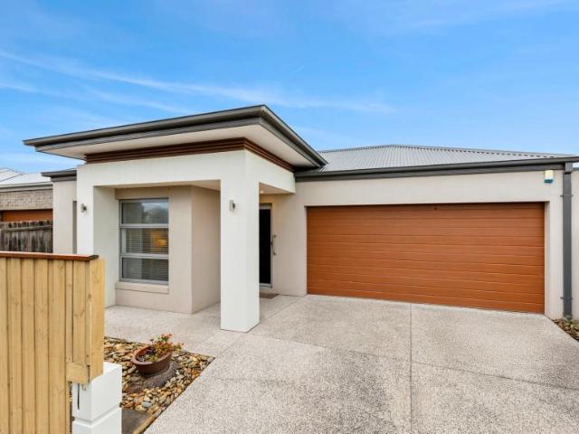 House for sale in Grovedale, Geelong
