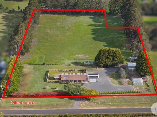 House for sale in Haddon, Golden Plains Shire